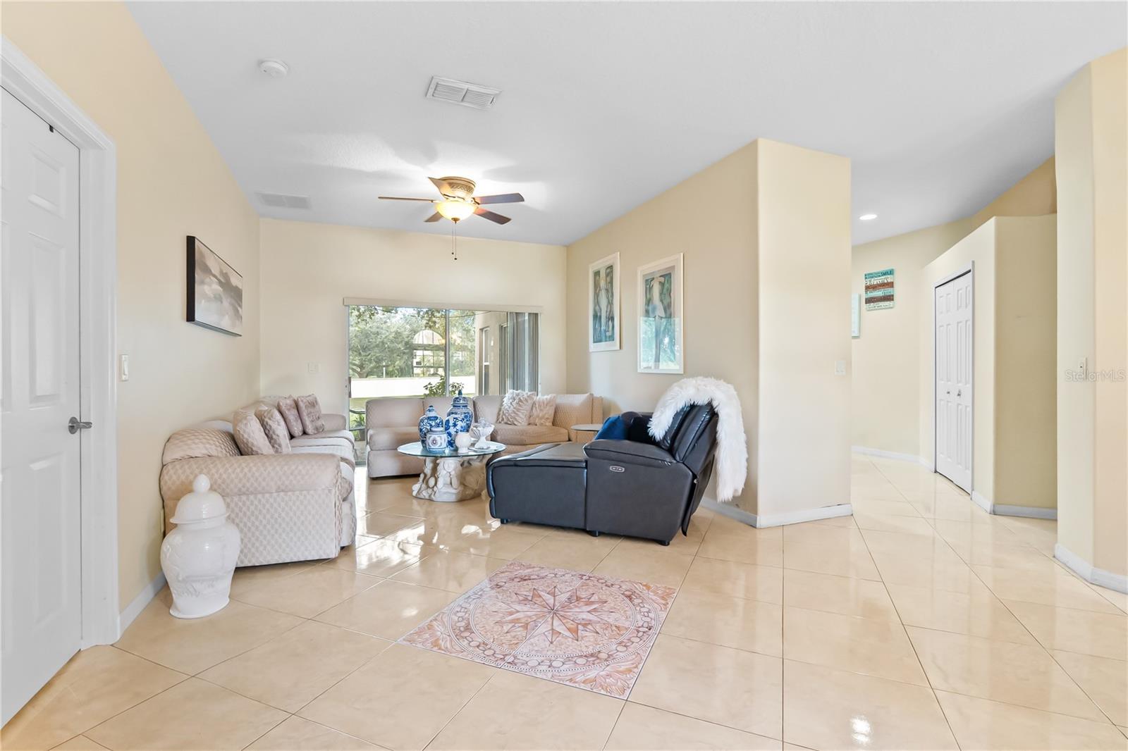 Image 5 of 34 For 4703 Cape Hatteras Drive