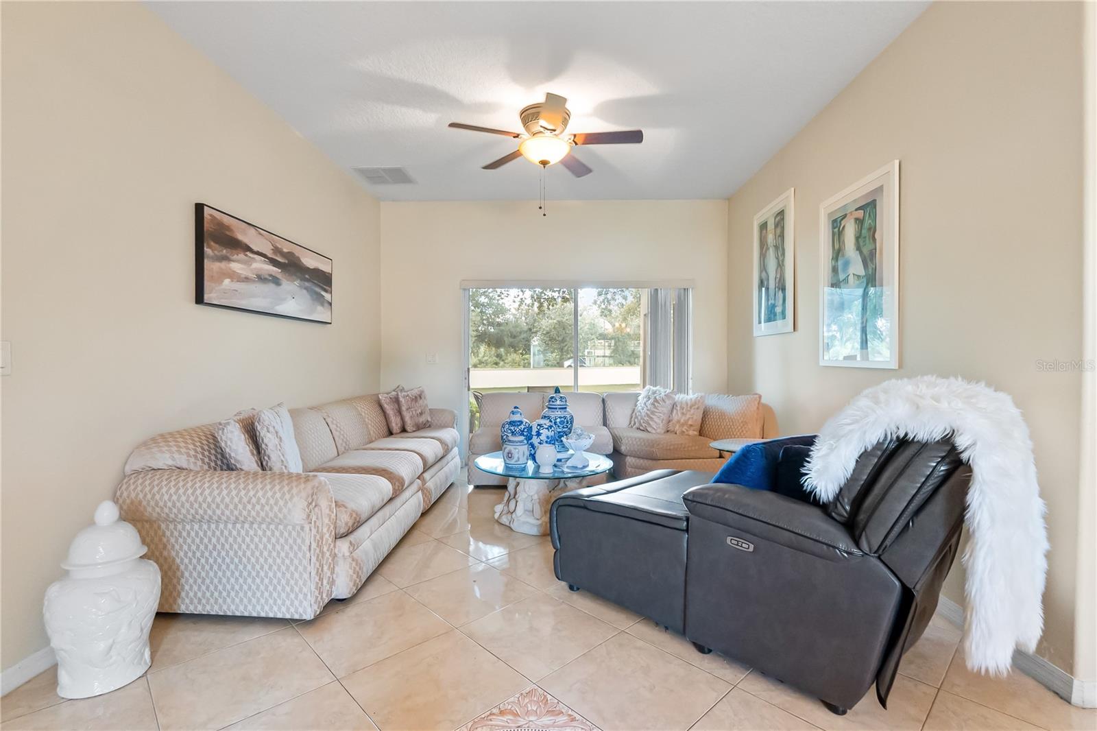 Image 7 of 34 For 4703 Cape Hatteras Drive