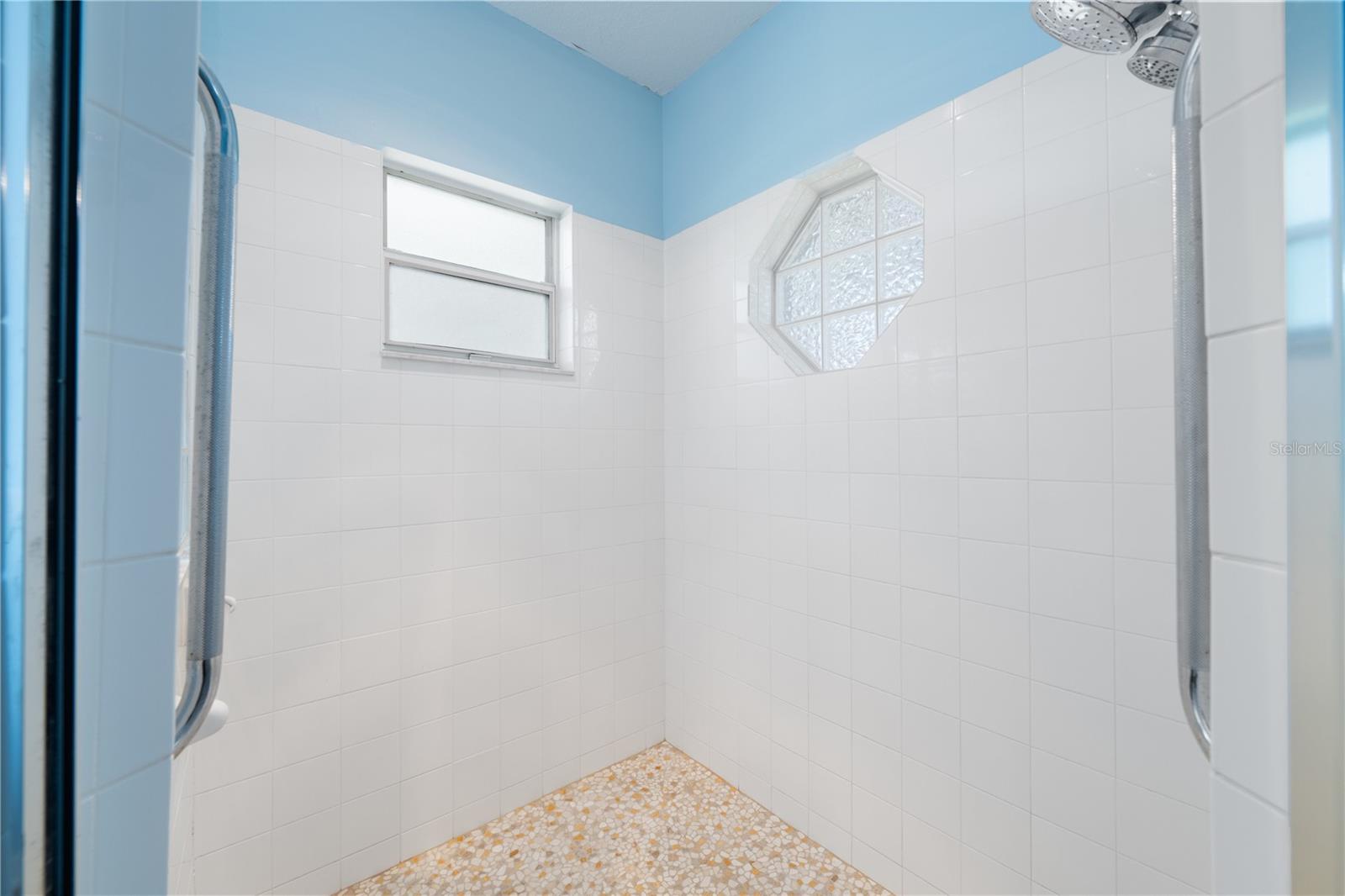 Image 34 of 56 For 507 Dowling Circle