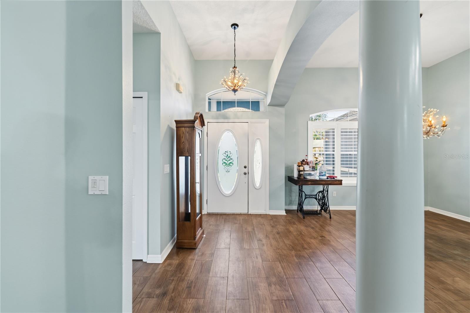 Image 8 of 56 For 507 Dowling Circle