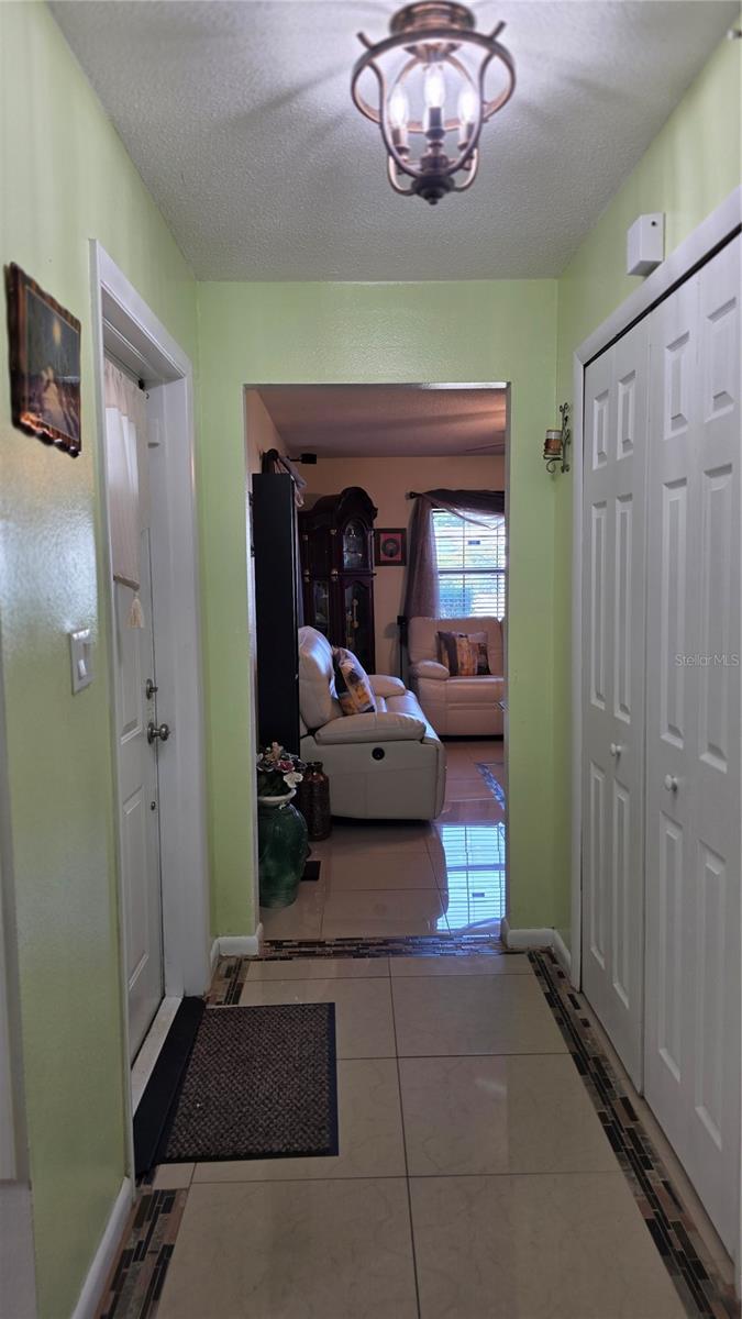 Image 18 of 41 For 4848 Judy Ann Court