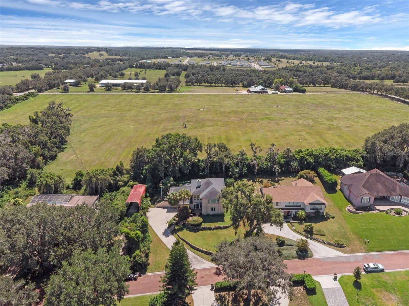 Image 36 of 52 For 6846 Lake View Drive