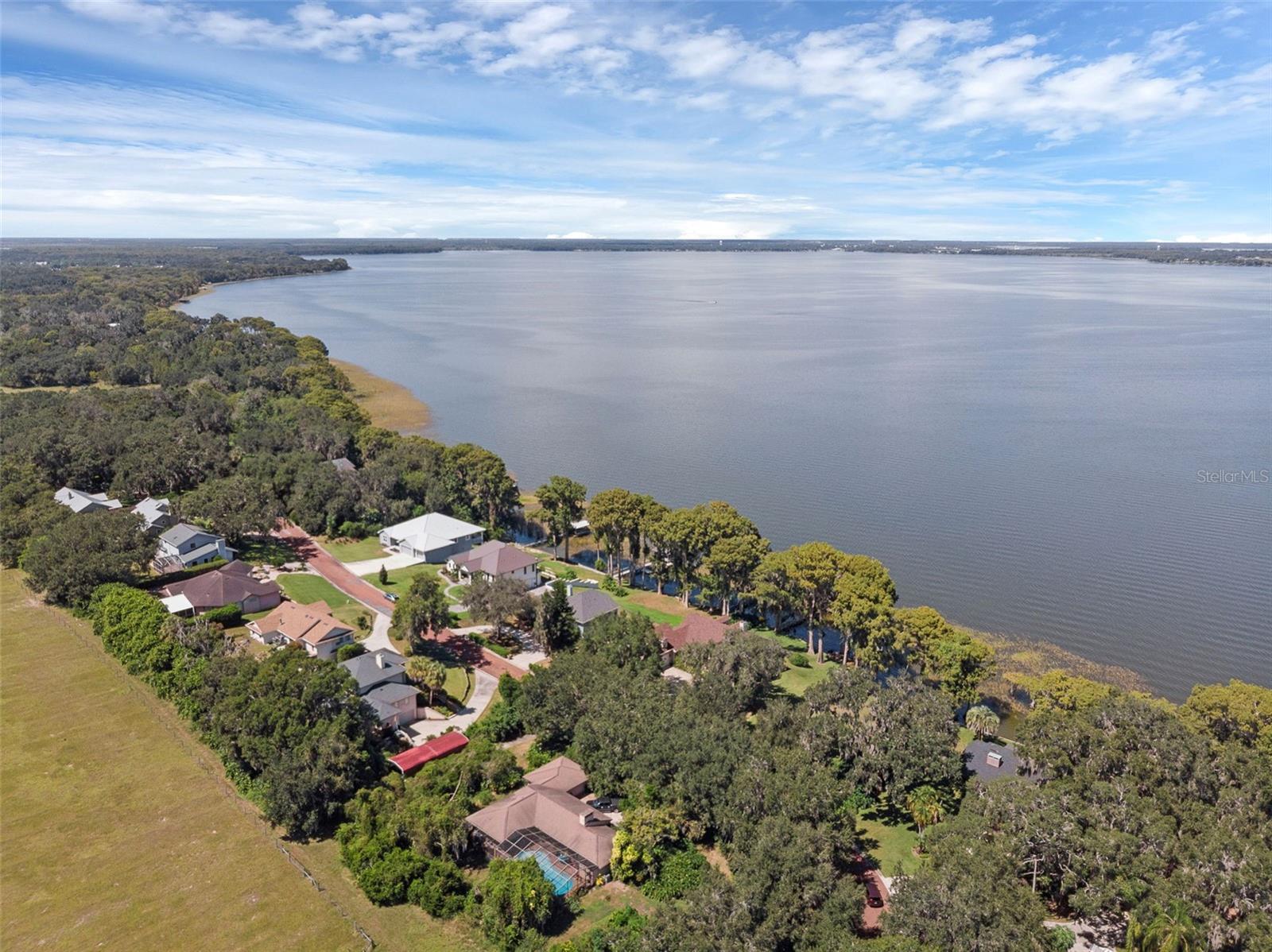 Image 40 of 52 For 6846 Lake View Drive