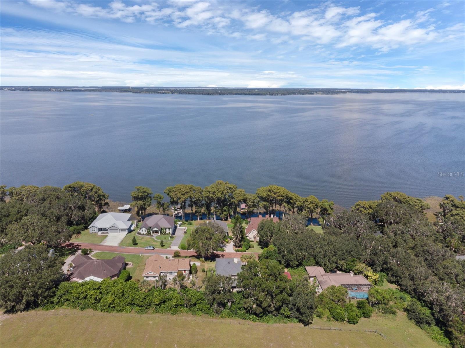 Image 42 of 52 For 6846 Lake View Drive