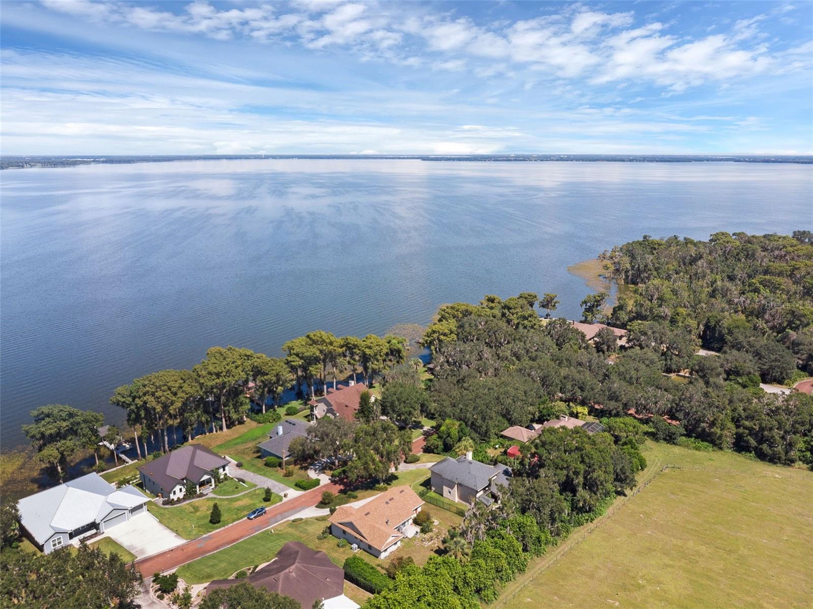 Image 44 of 52 For 6846 Lake View Drive