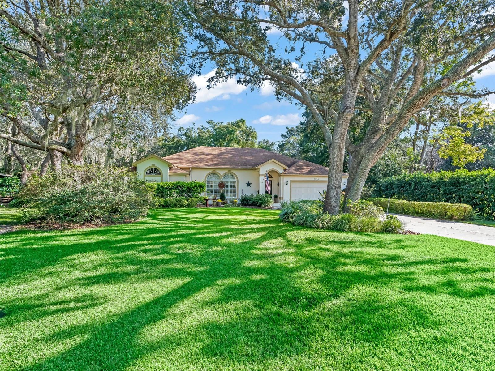 Details for 9856 Fairway Circle, LEESBURG, FL 34788