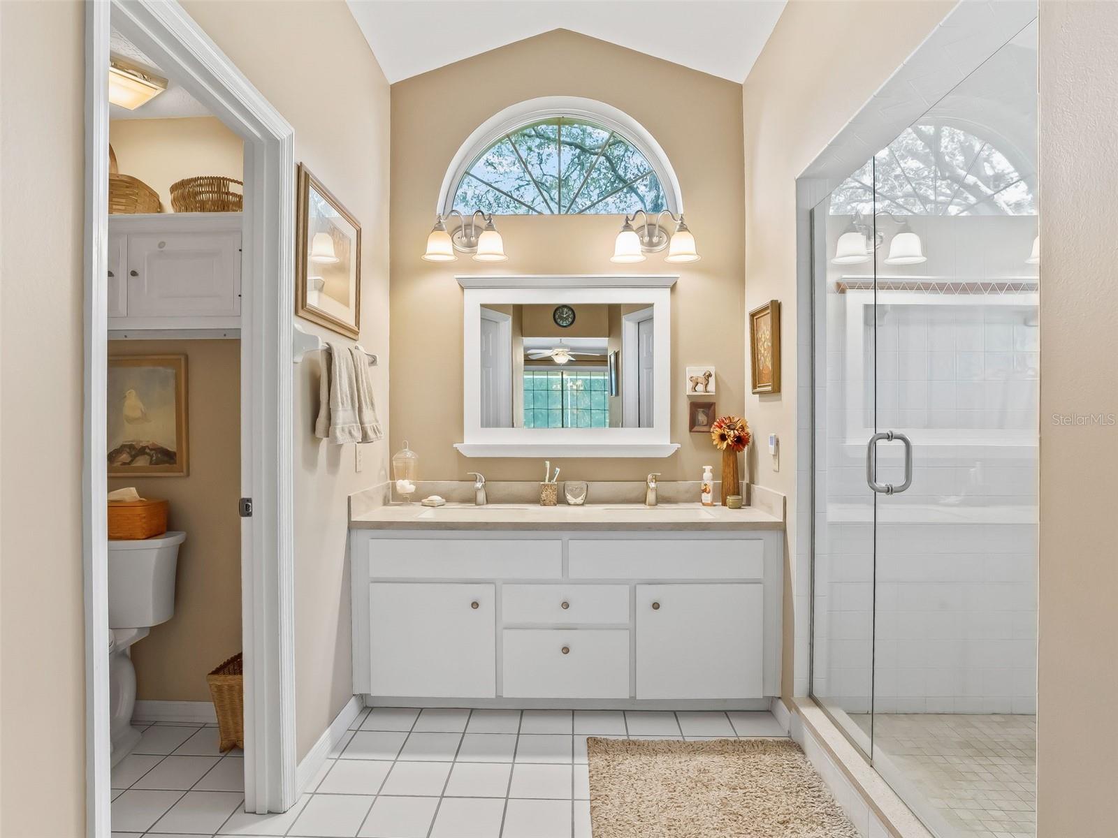 Image 19 of 41 For 9856 Fairway Circle