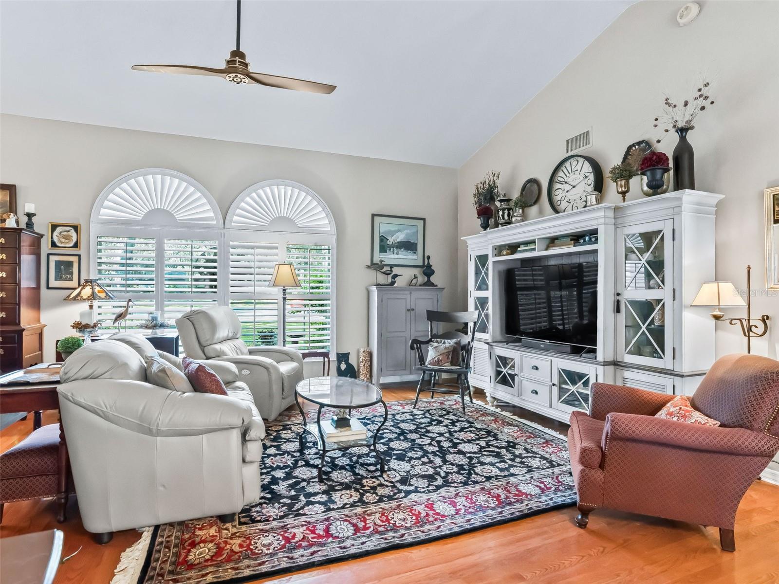 Image 4 of 41 For 9856 Fairway Circle