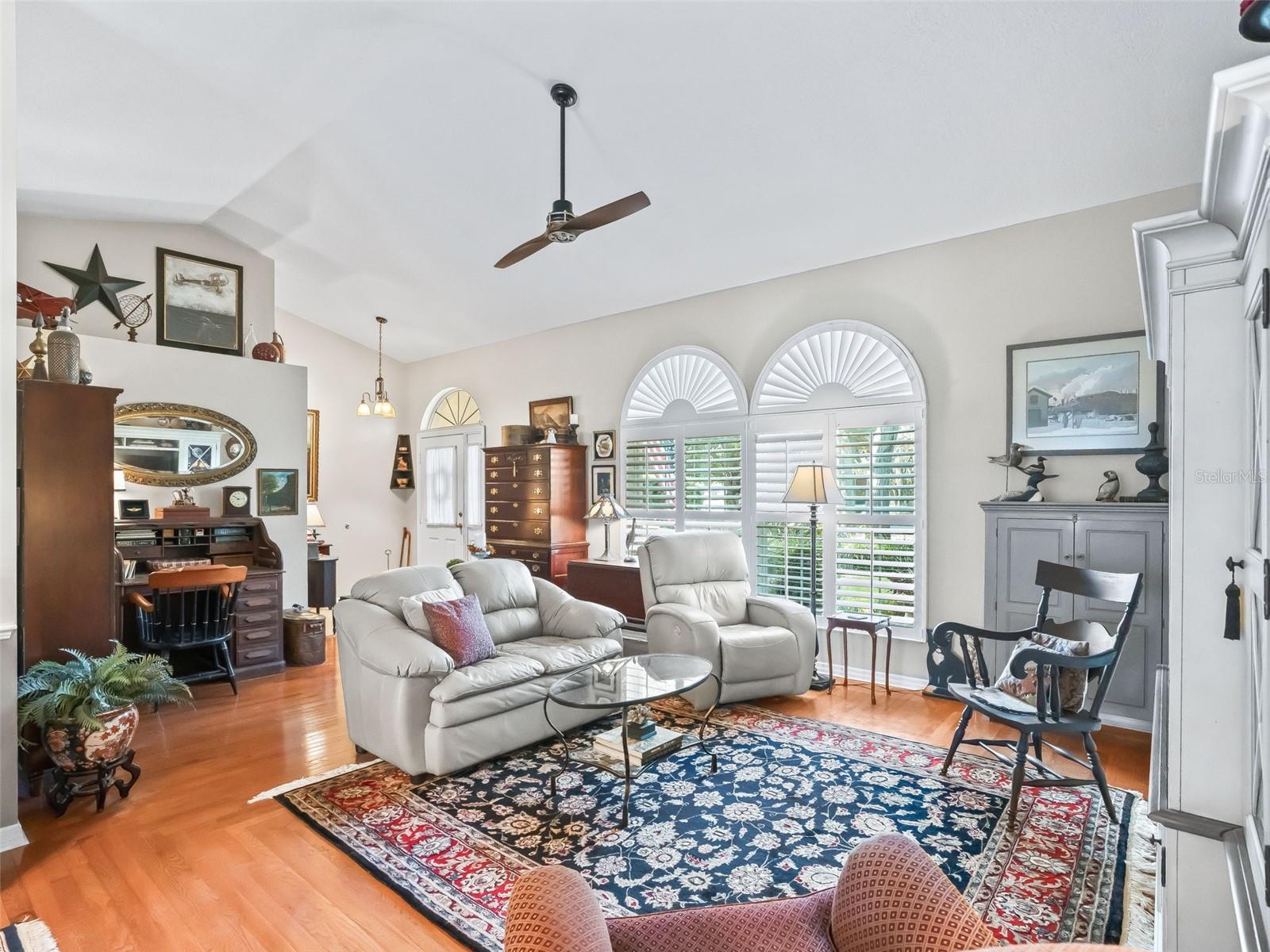 Image 5 of 41 For 9856 Fairway Circle