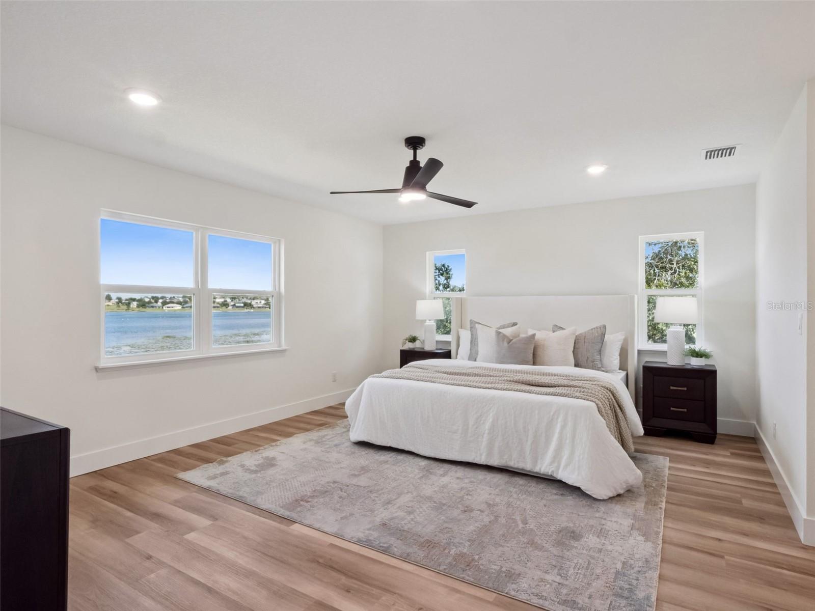 Image 24 of 67 For 10951 Autumn Ln