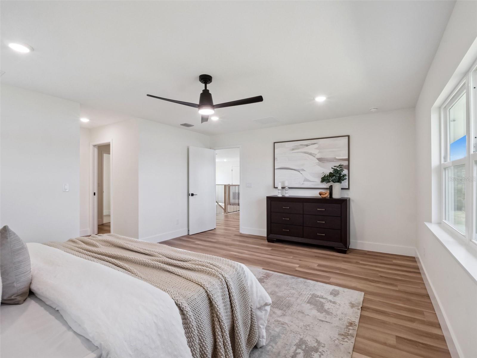 Image 26 of 67 For 10951 Autumn Ln