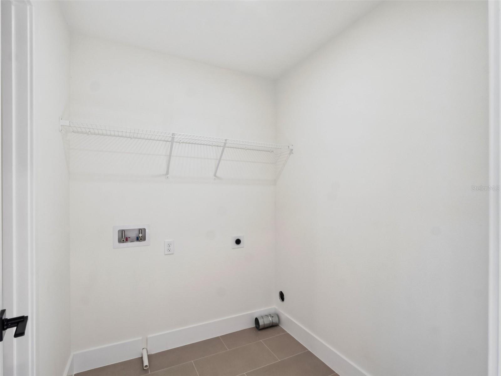 Image 28 of 67 For 10951 Autumn Ln