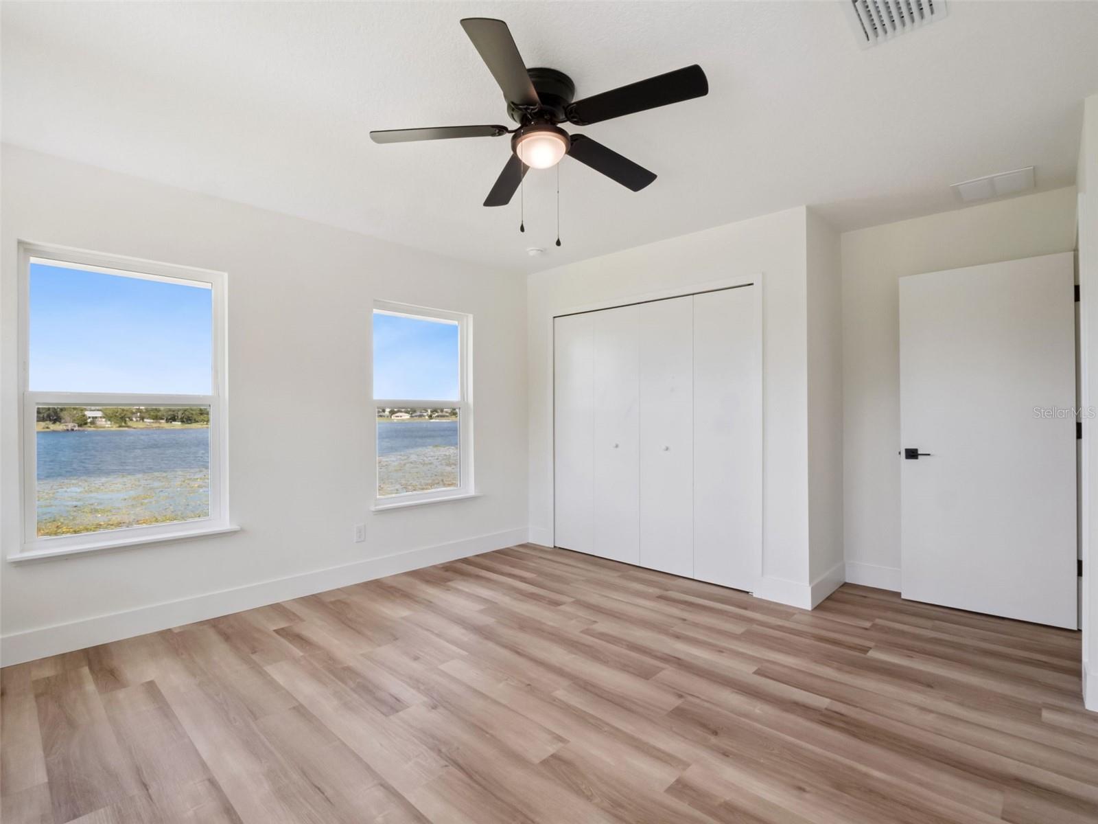 Image 33 of 67 For 10951 Autumn Ln