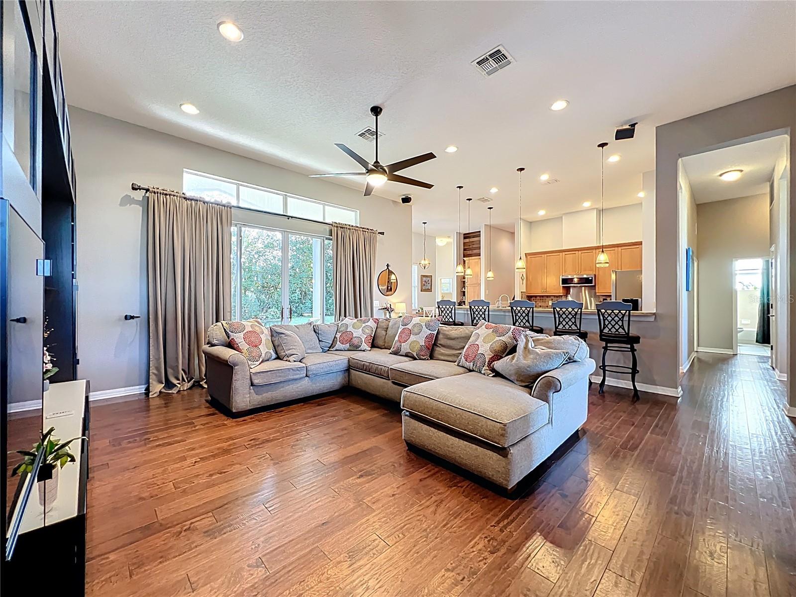 Image 11 of 63 For 2916 Majestic Isle Drive