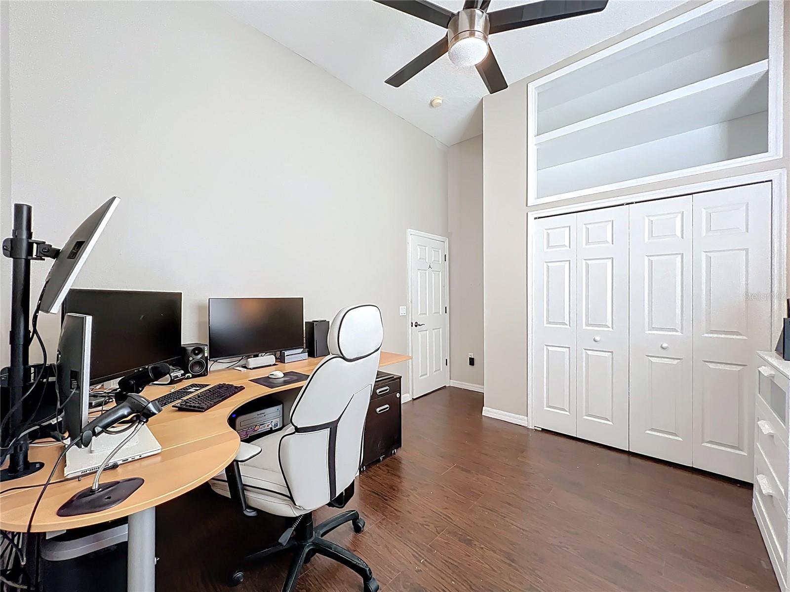 Image 33 of 63 For 2916 Majestic Isle Drive