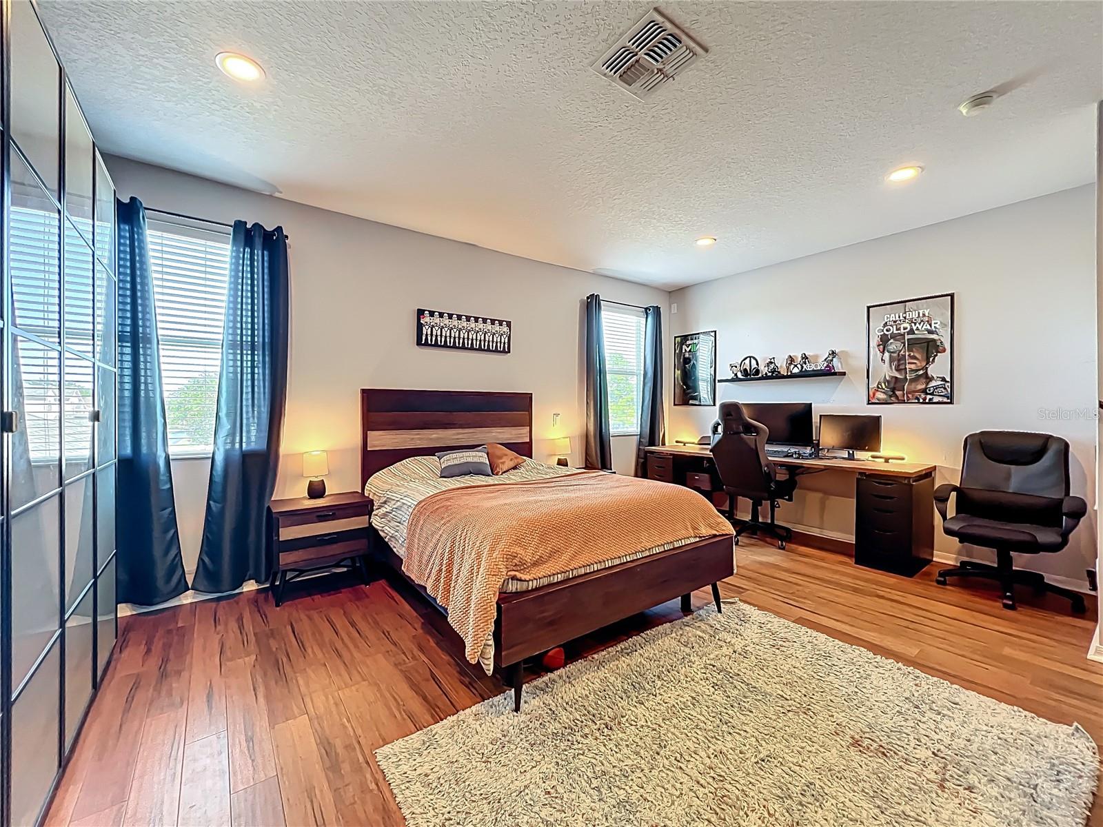 Image 38 of 63 For 2916 Majestic Isle Drive