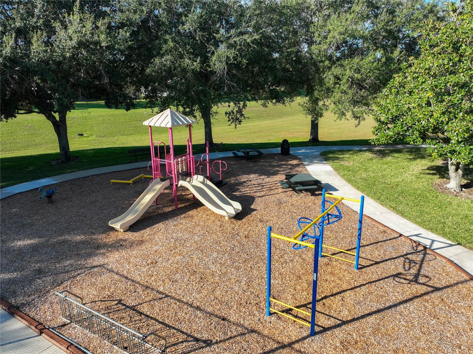 Image 54 of 63 For 2916 Majestic Isle Drive