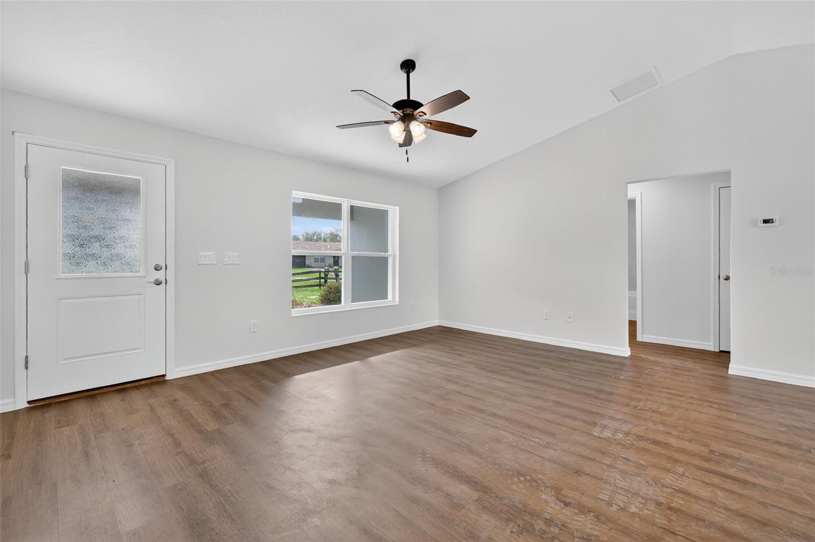 Image 5 of 24 For 1220 Padgett Circle