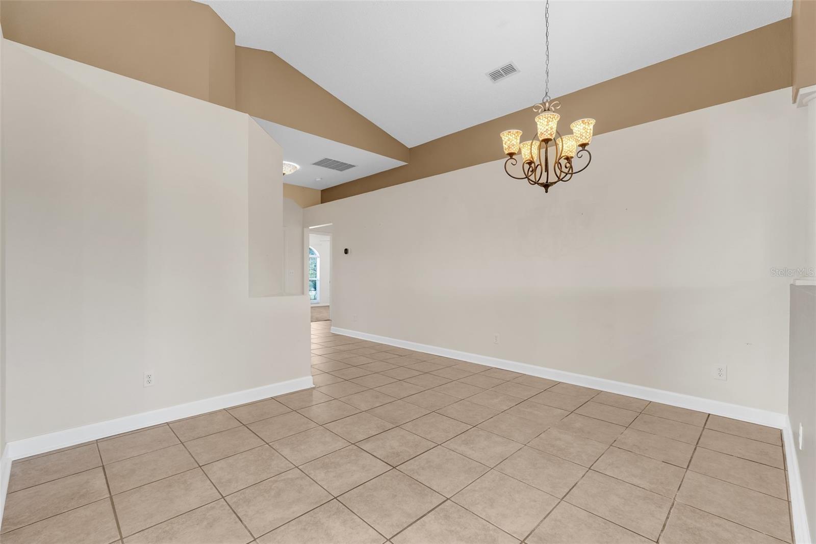 Image 14 of 42 For 1045 Bluegrass Drive