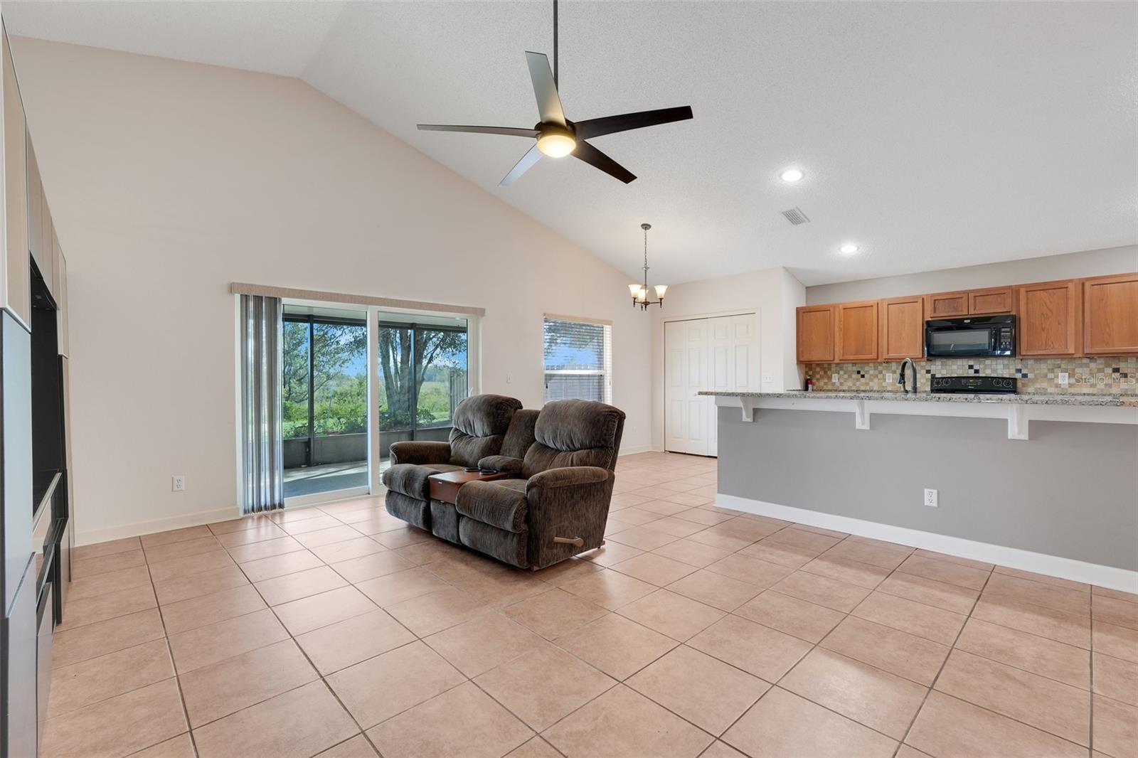 Image 18 of 42 For 1045 Bluegrass Drive