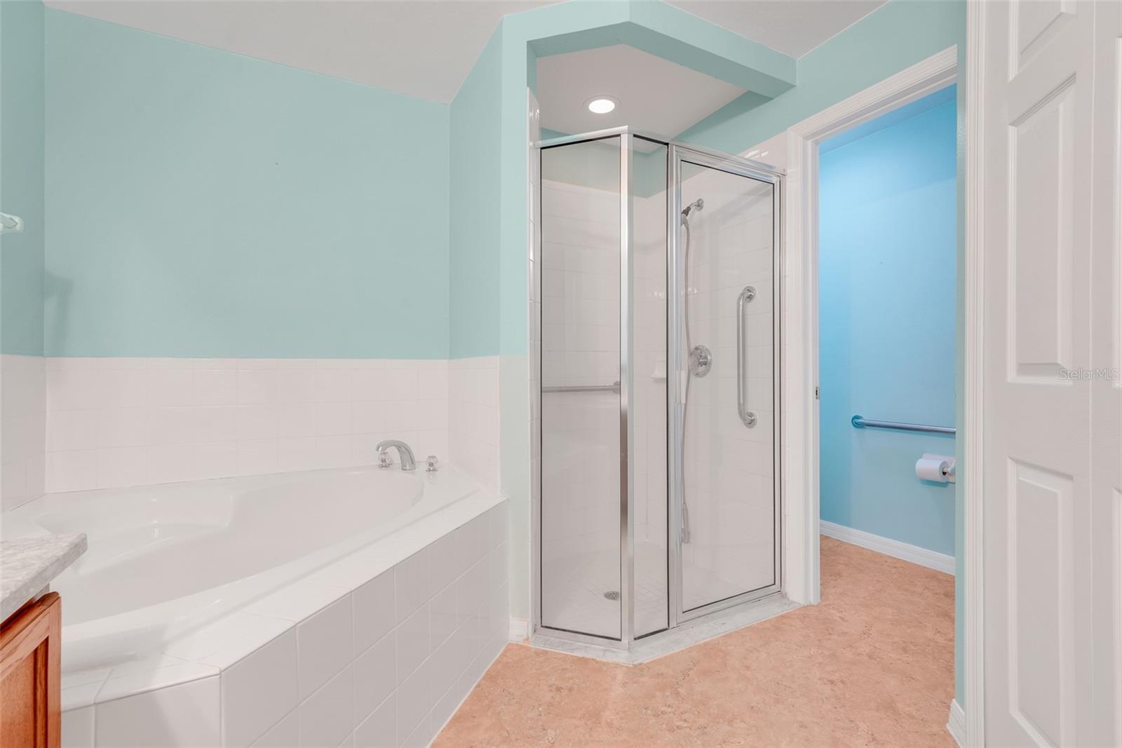 Image 27 of 42 For 1045 Bluegrass Drive