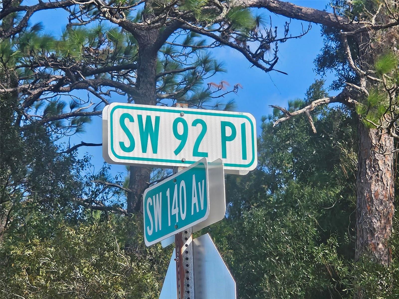 Image 2 of 5 For Xxxx 92nd Place Sw