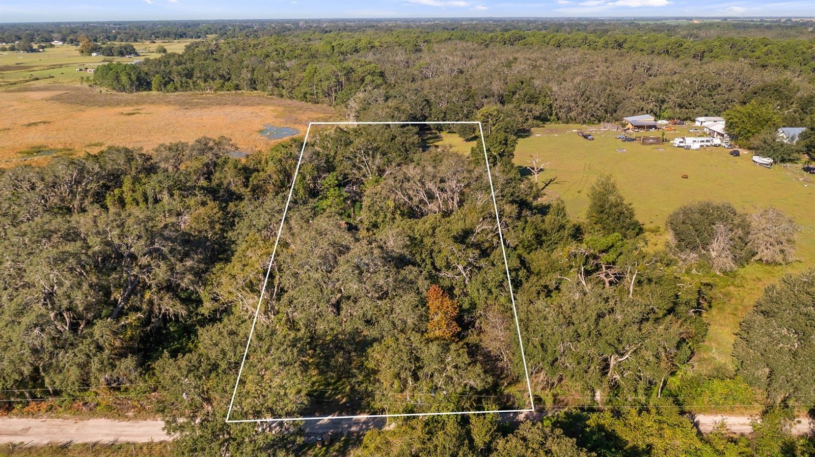 Image 17 of 24 For 23158 Loop Road