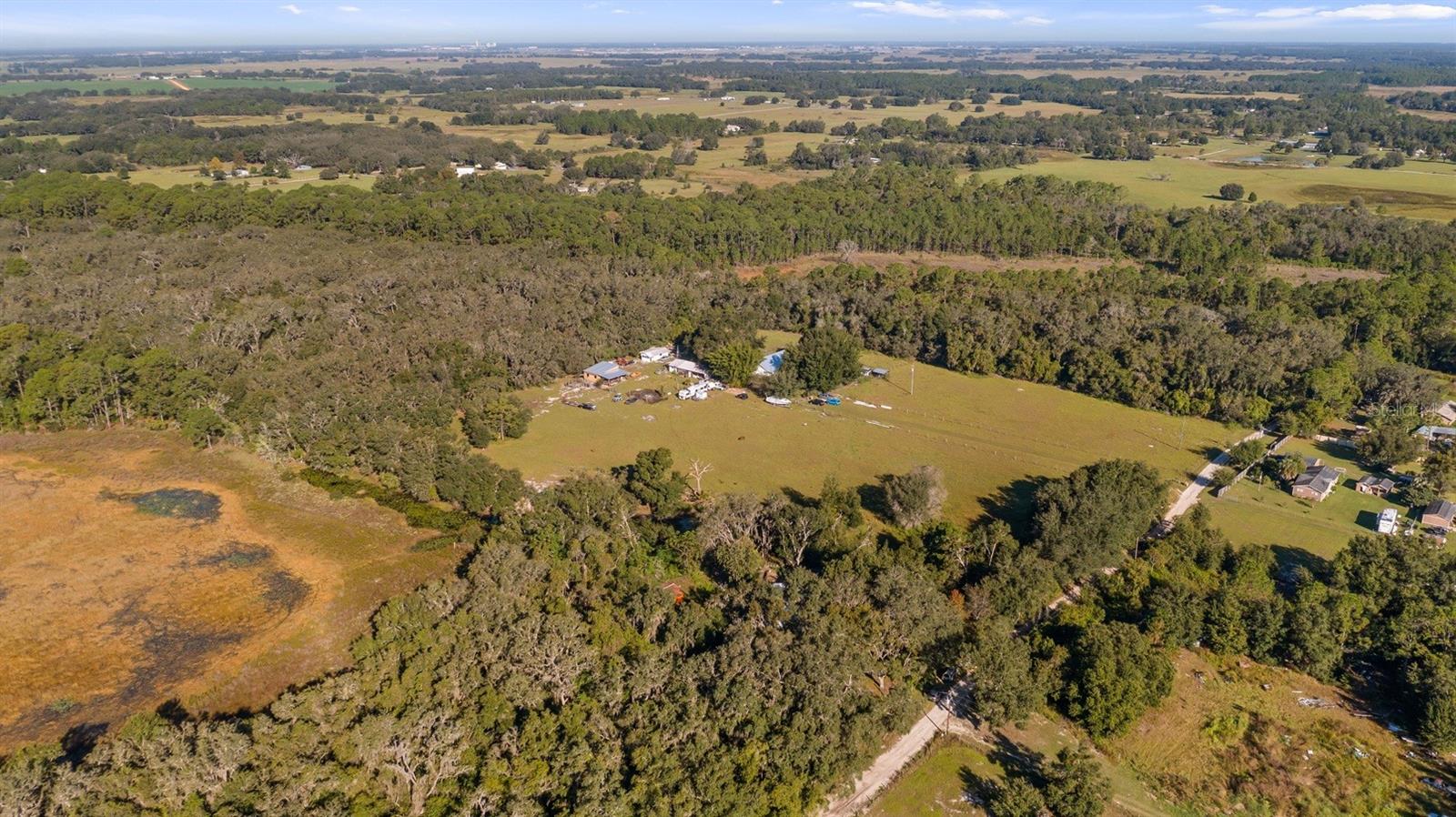 Image 20 of 24 For 23158 Loop Road