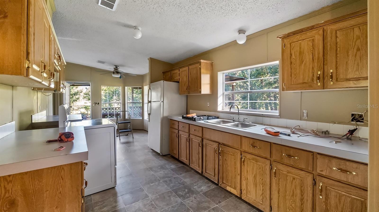 Image 7 of 24 For 23158 Loop Road