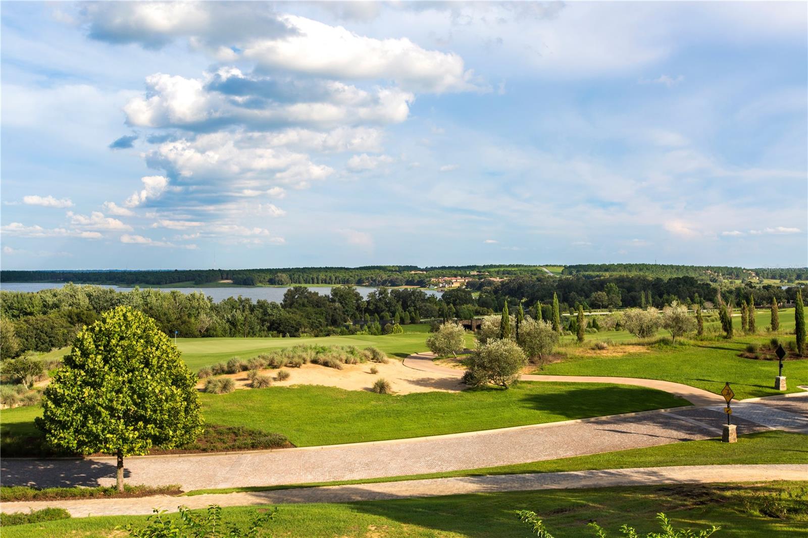 Image 6 of 7 For 16305 Vetta Drive