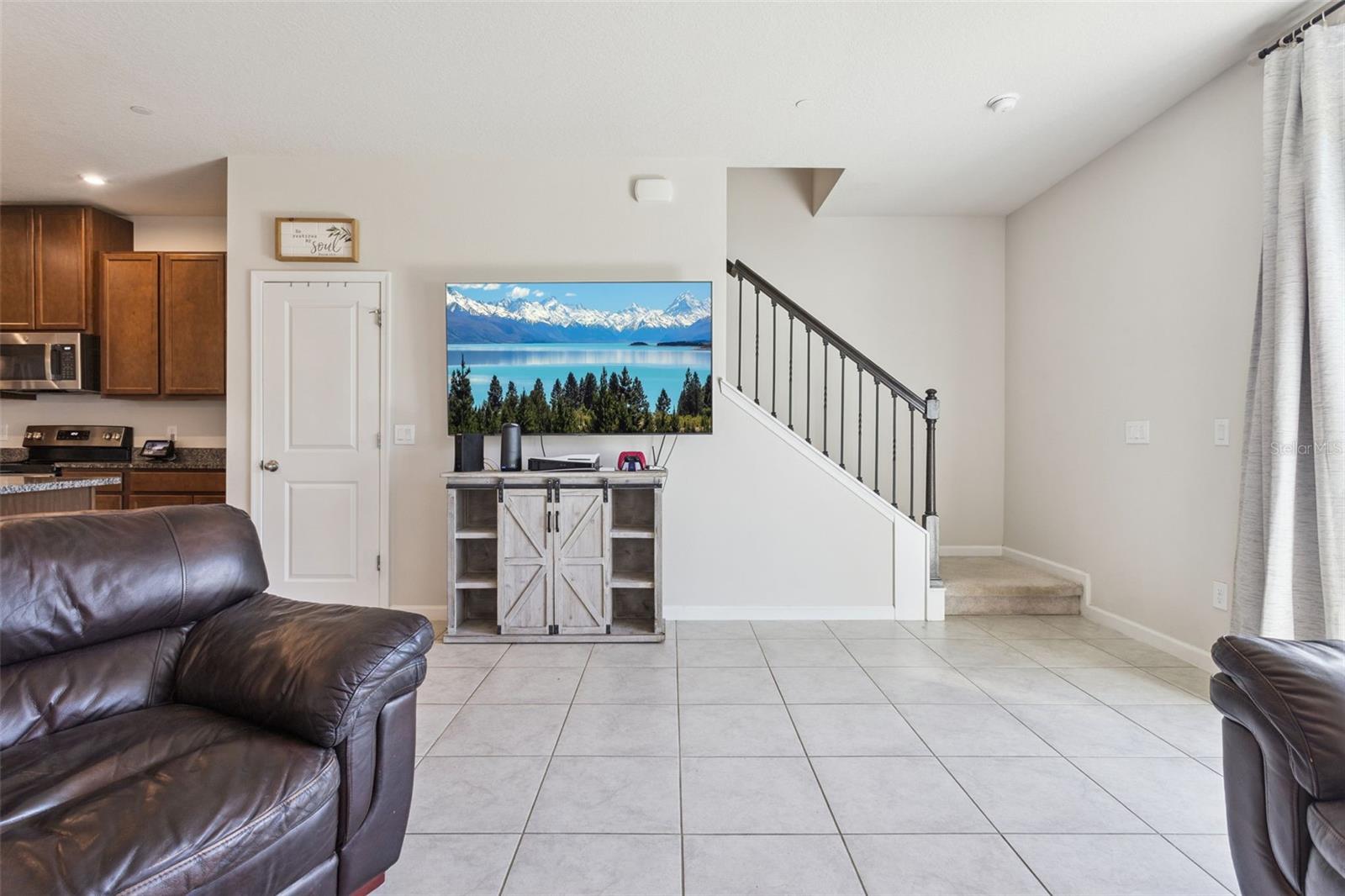 Image 12 of 37 For 1809 Holden Ridge Lane