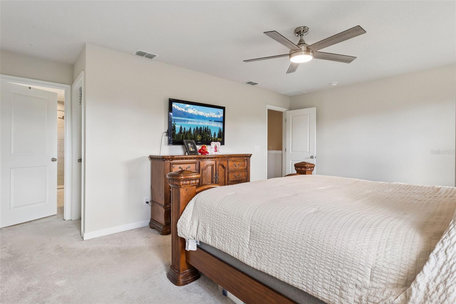 Image 16 of 37 For 1809 Holden Ridge Lane