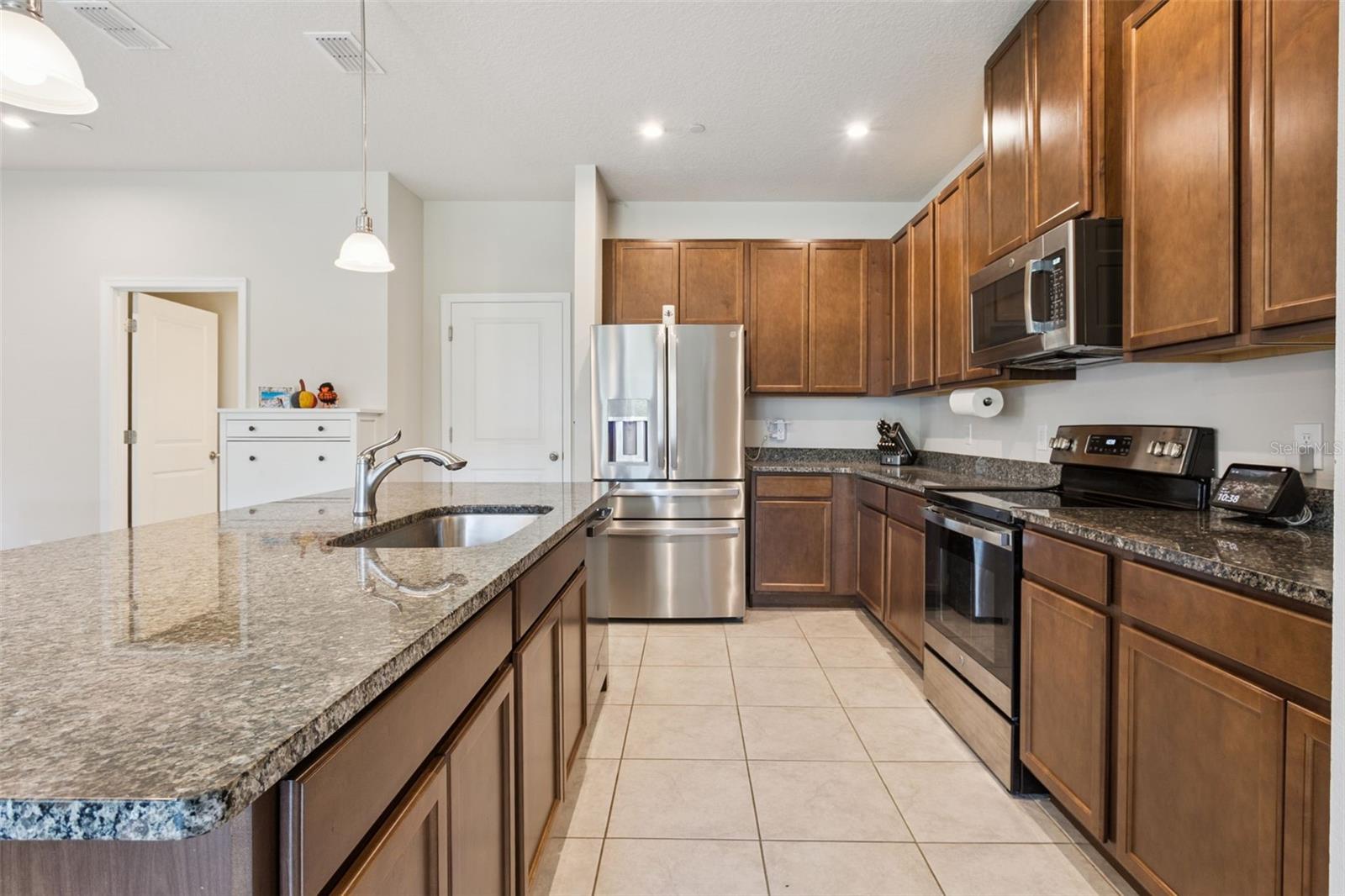 Image 5 of 37 For 1809 Holden Ridge Lane