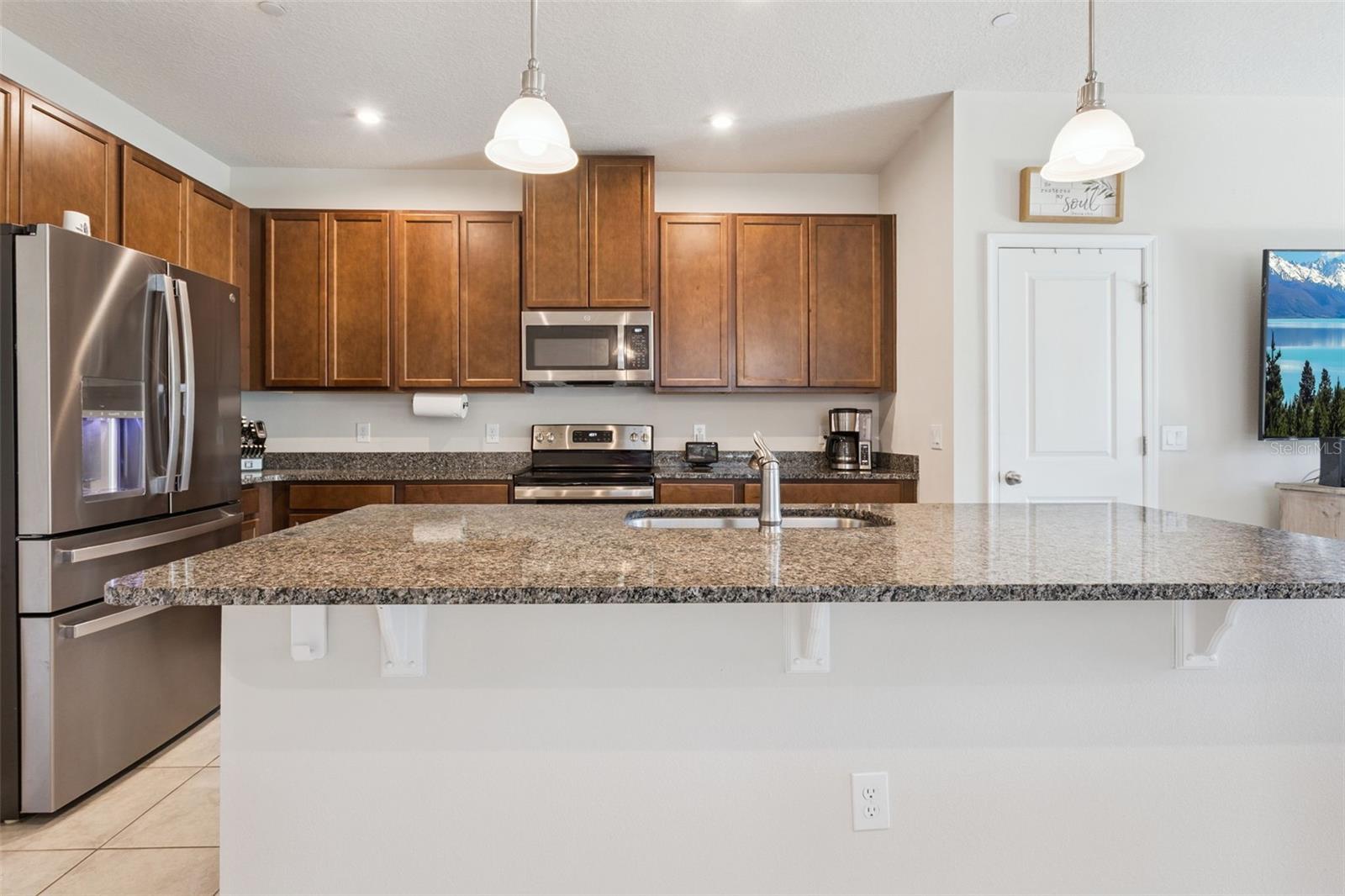 Image 8 of 37 For 1809 Holden Ridge Lane