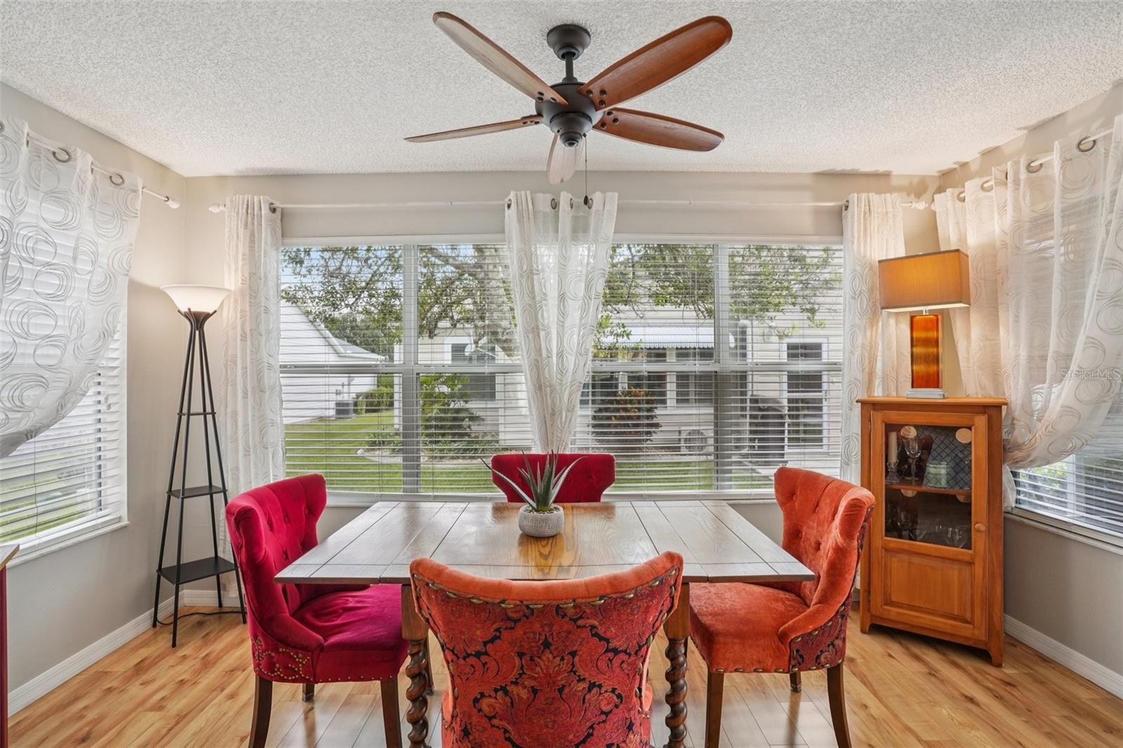 Image 14 of 38 For 2737 Privada Drive