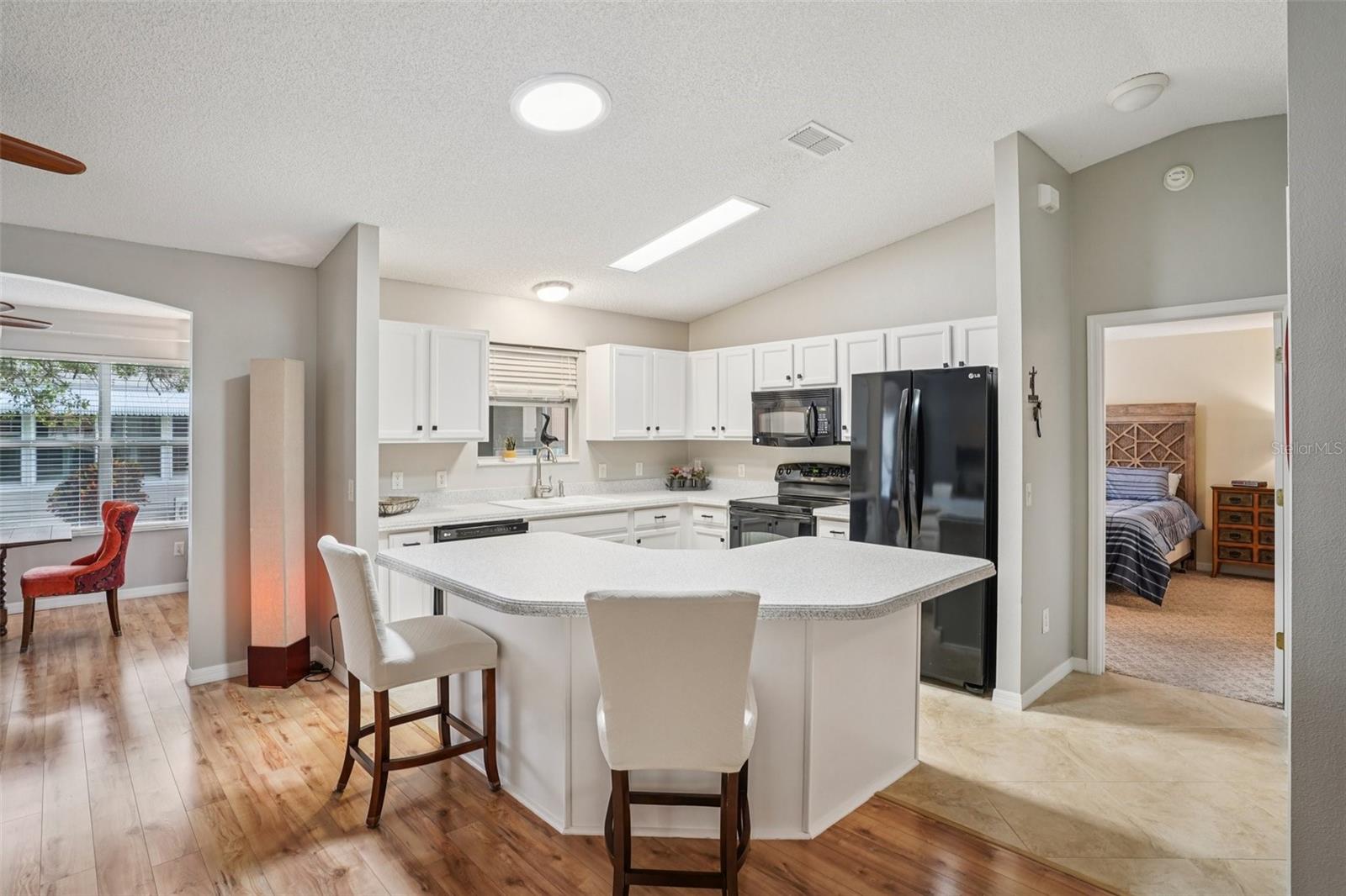 Image 16 of 38 For 2737 Privada Drive