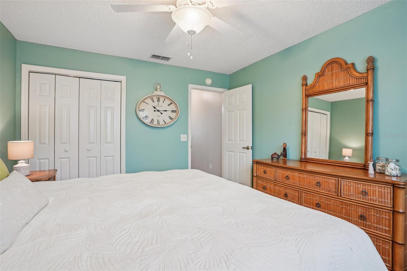 Image 25 of 38 For 2737 Privada Drive