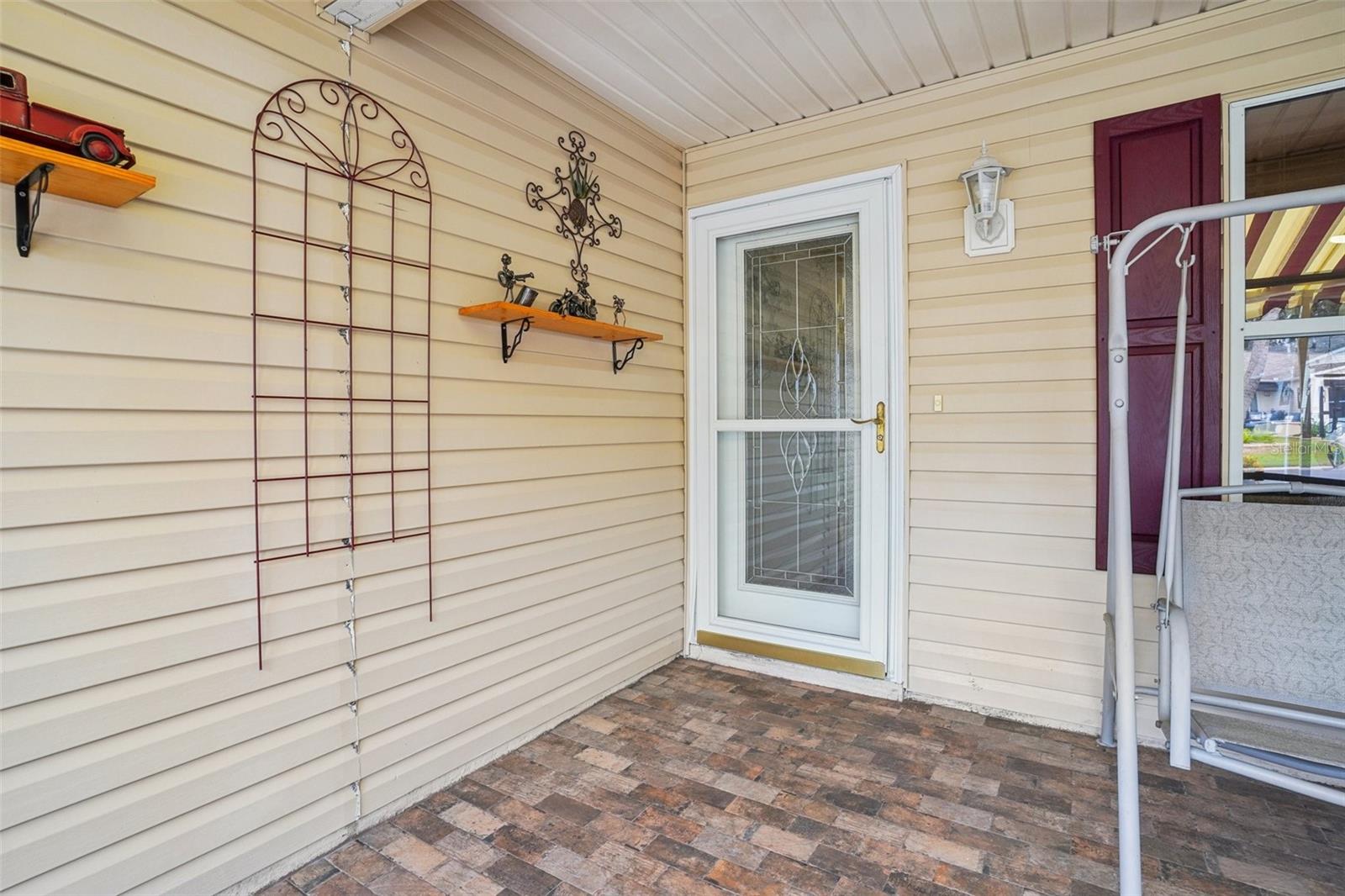 Image 5 of 38 For 2737 Privada Drive