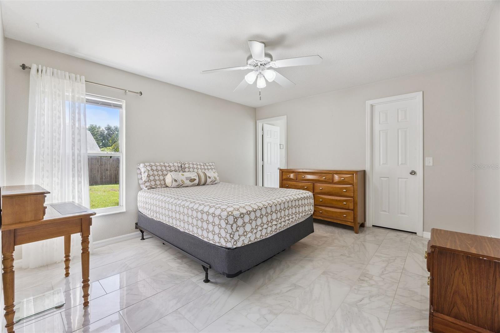 Image 19 of 32 For 3711 Meadow Green Drive