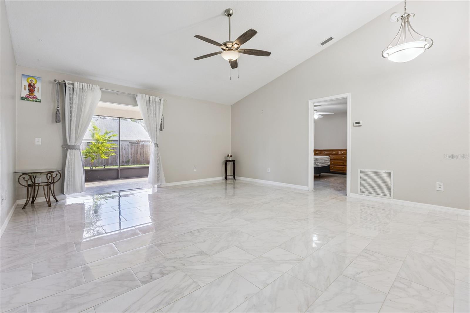 Image 7 of 32 For 3711 Meadow Green Drive