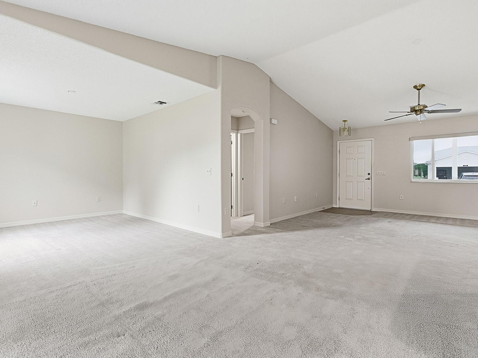 Image 15 of 41 For 231 Bentwood Drive