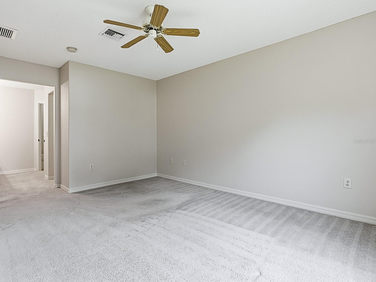 Image 24 of 41 For 231 Bentwood Drive