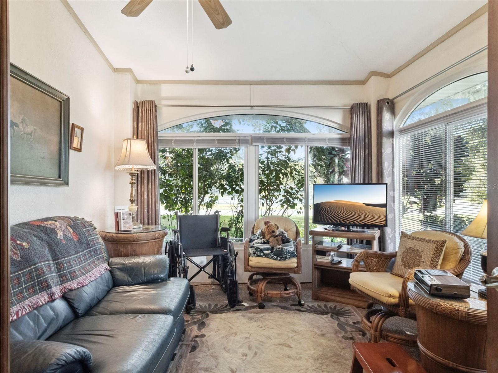 Image 22 of 86 For 5609 Rosewall Circle