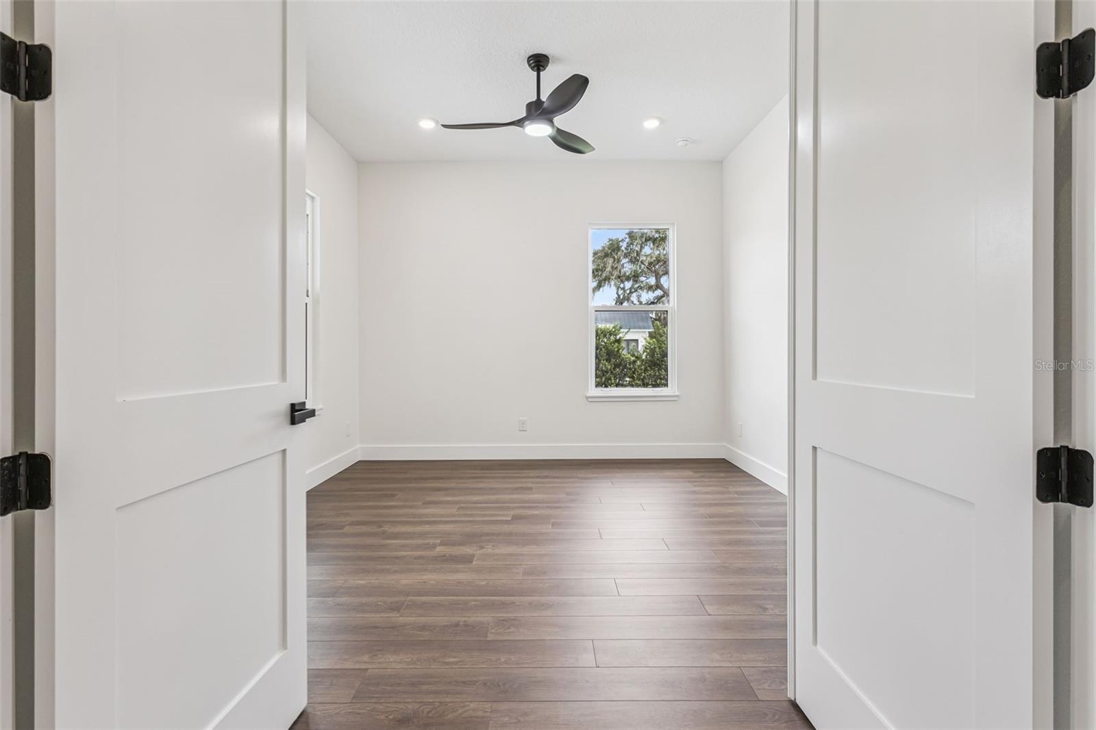 Image 11 of 82 For 17540 Third Street