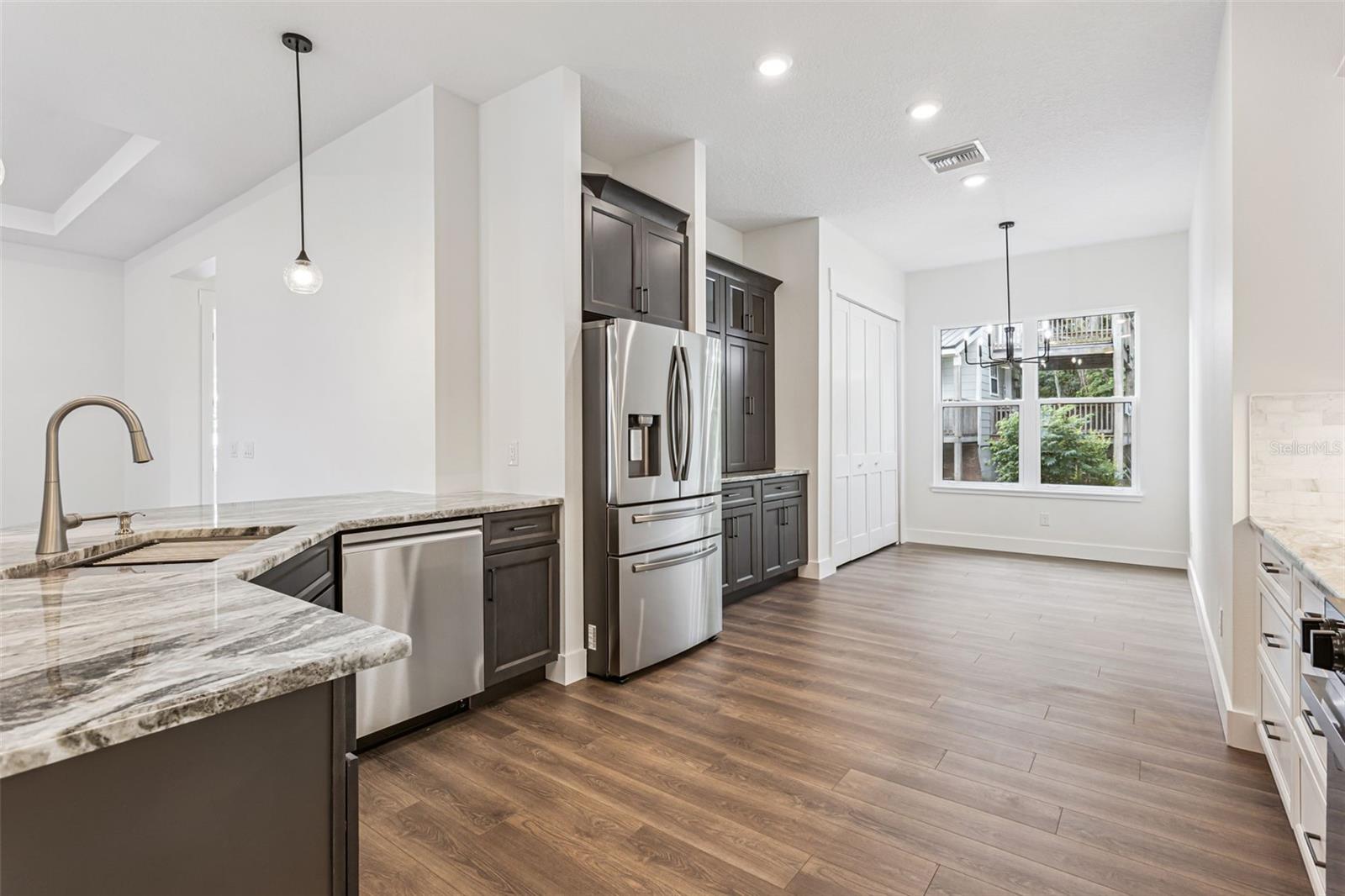 Image 16 of 82 For 17540 Third Street