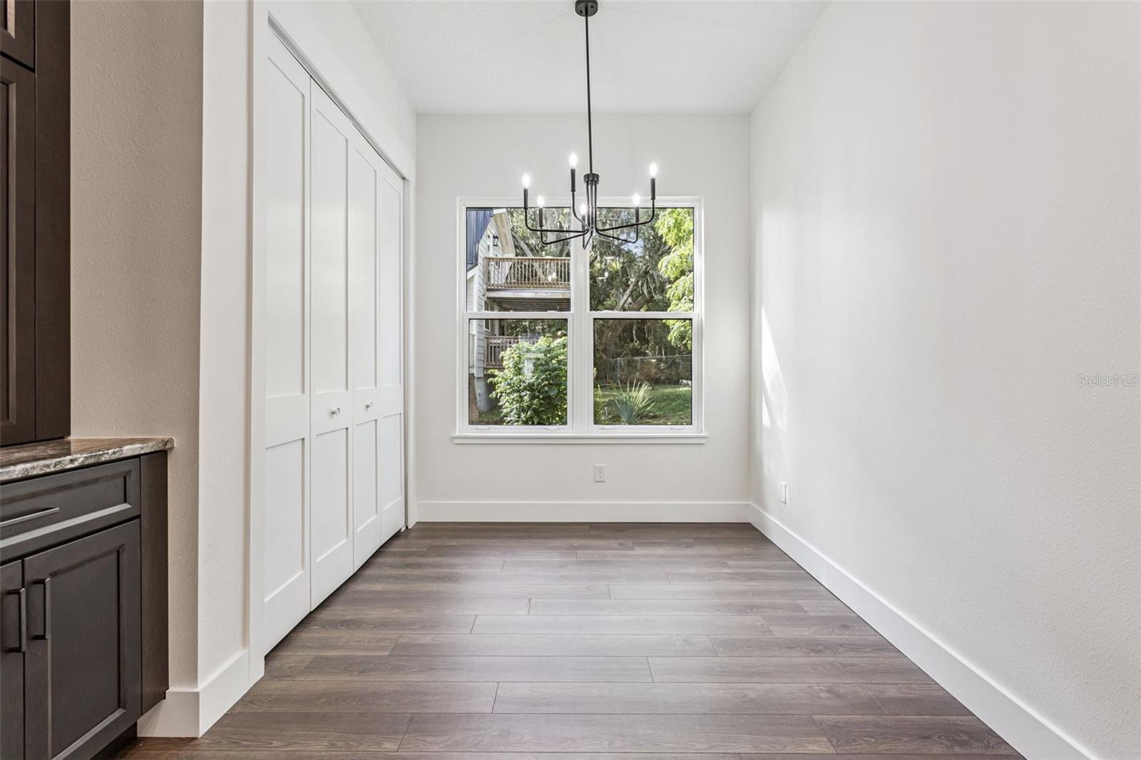 Image 17 of 82 For 17540 Third Street