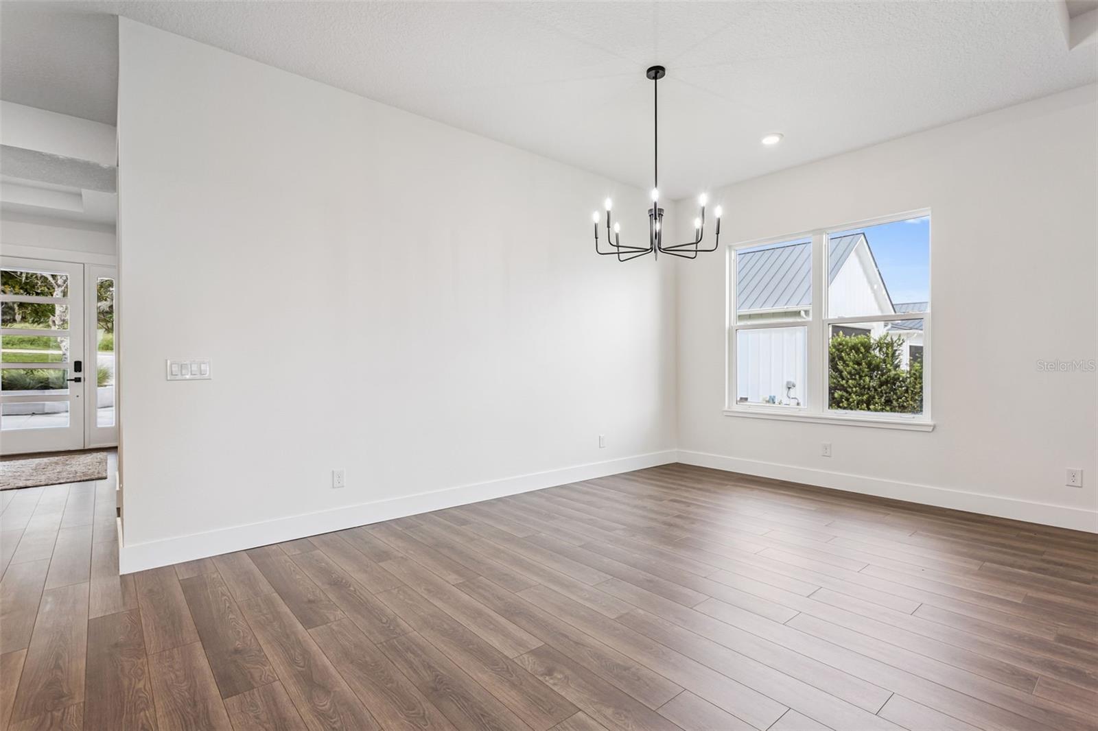 Image 19 of 82 For 17540 Third Street