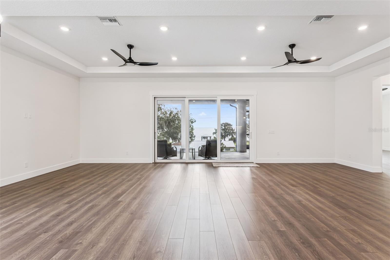 Image 21 of 82 For 17540 Third Street