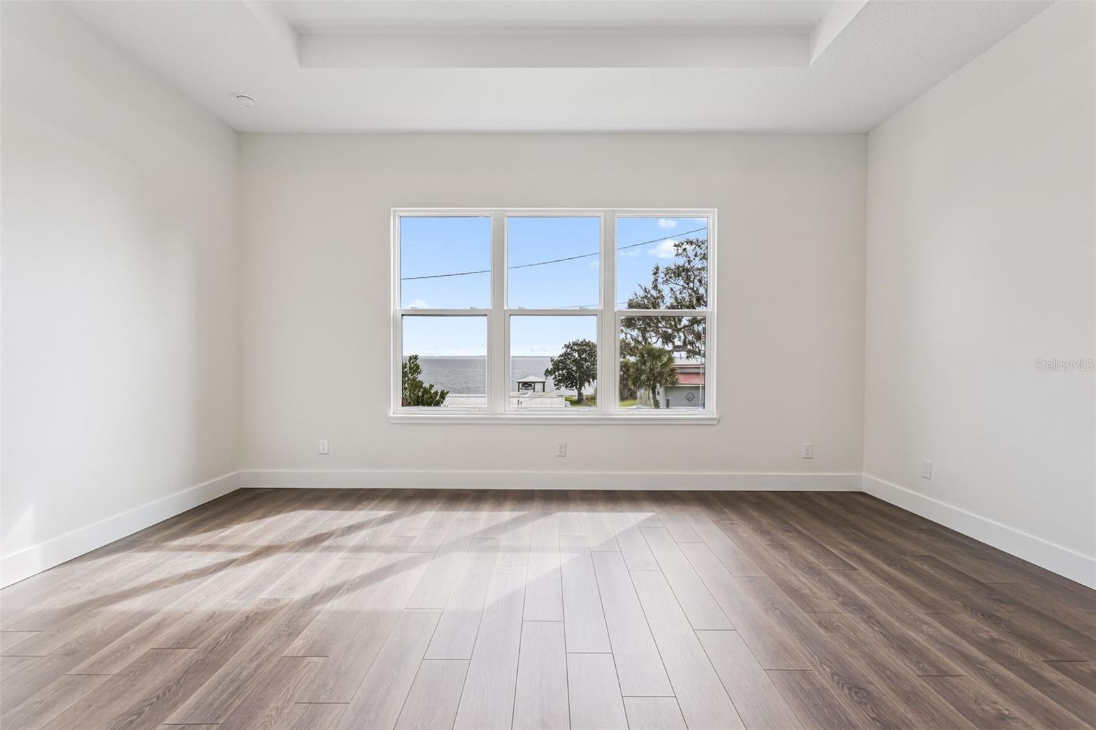 Image 27 of 82 For 17540 Third Street