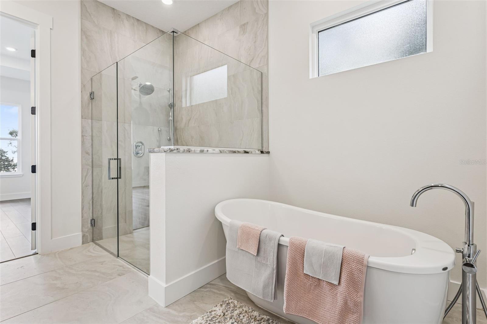 Image 35 of 82 For 17540 Third Street